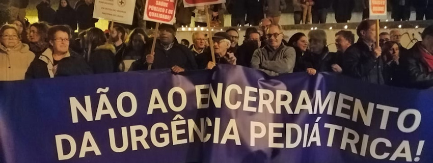 Forte protesto dos Utentes de Almada e Seixal contra o encerramento das Urgências Pediátricas