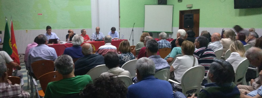 Sala cheia para debater o terminal aeroportuário na BA6 do Montijo