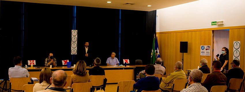 João Ferreira participa em Sessão Pública com o Movimento Associativo e Popular Almadense